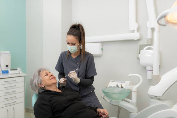 Best Dentist for Tooth Abscess  in Englewood, FL